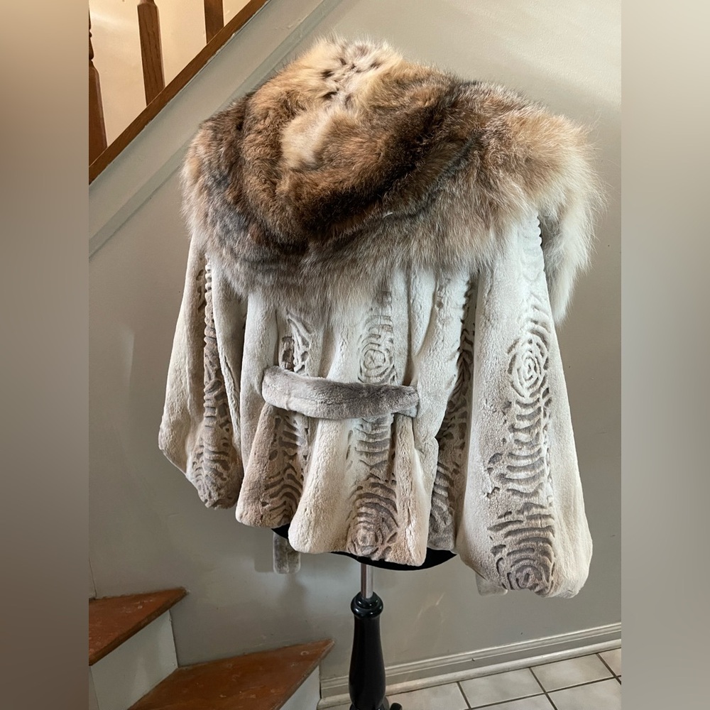 Luxurious Iceberg Laser Cut Perl Sheared Mink Fur Jacket/Cape Style Jacket NWT🏷️ - Picture 7 of 12